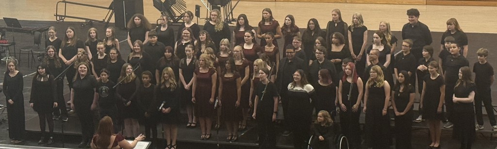 BJSHS Choir performs during the fall concert