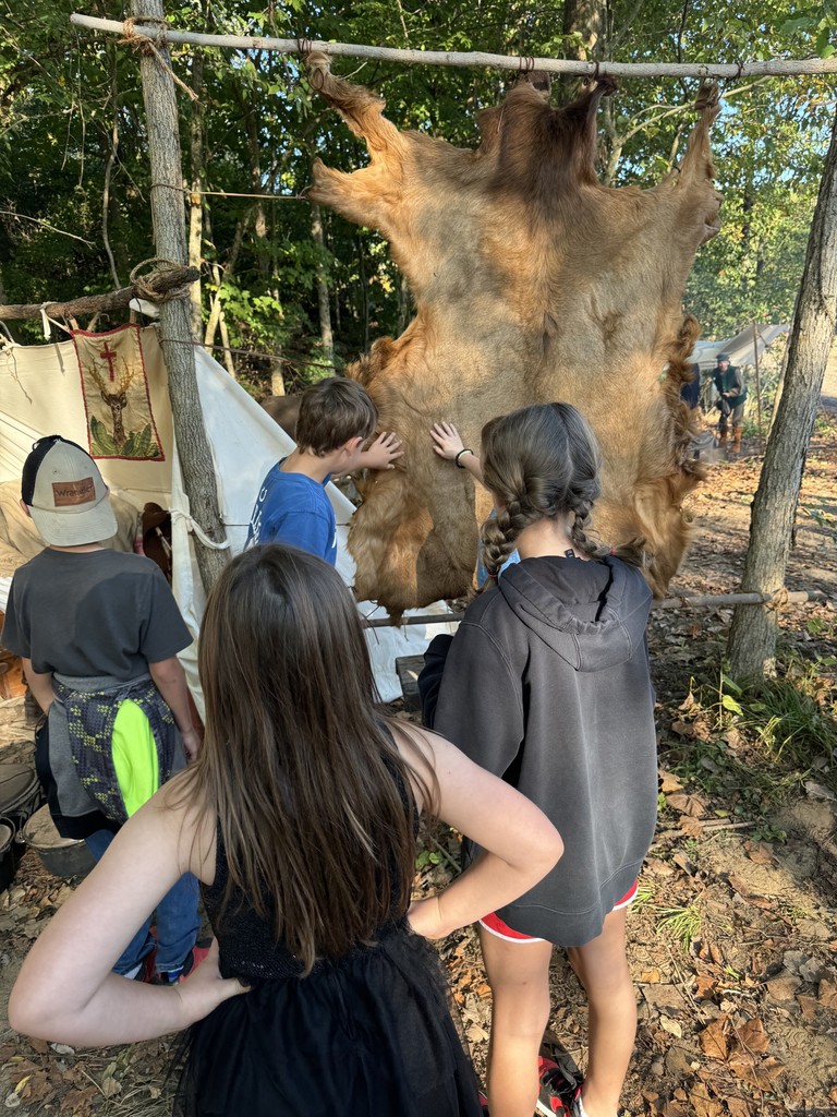 BIS students visit the Mississinewa 1812 Reenactment