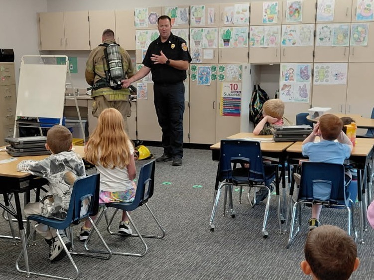 HCFD visits BPS for a fire safety lesson