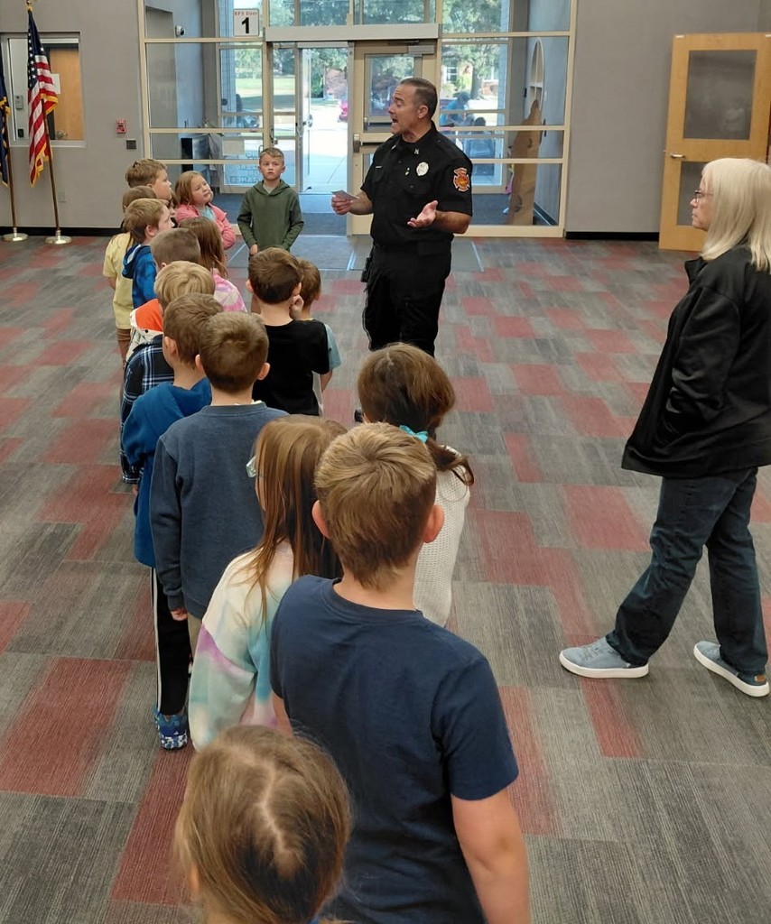 HCFD visits BPS for a fire safety lesson