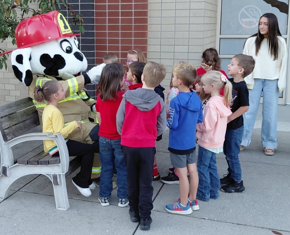 HCFD visits BPS for a fire safety lesson