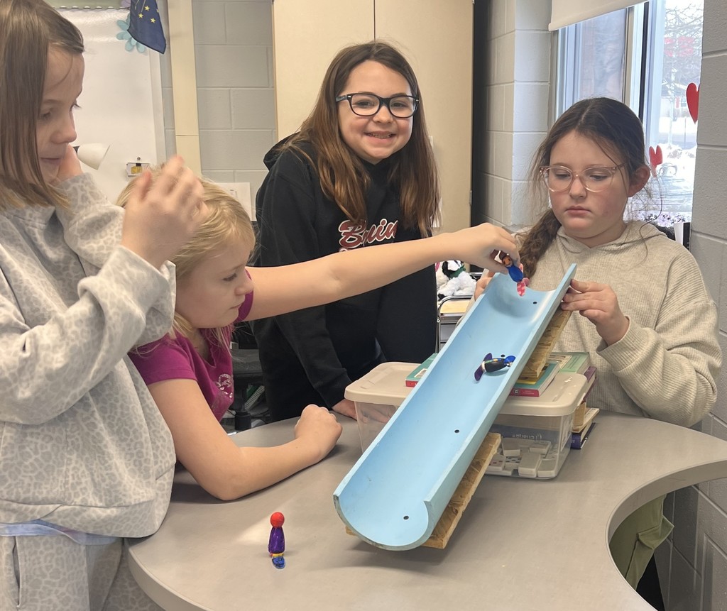 4th grade students at the BIS incorporated sports from the Winter Olympics into their lessons!