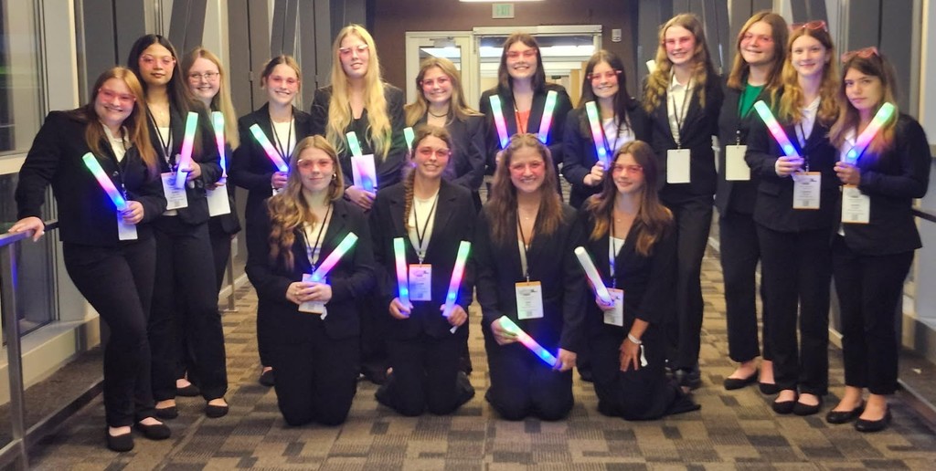 BJSHS HOSA students pose for a photo at the State Leadership Conference