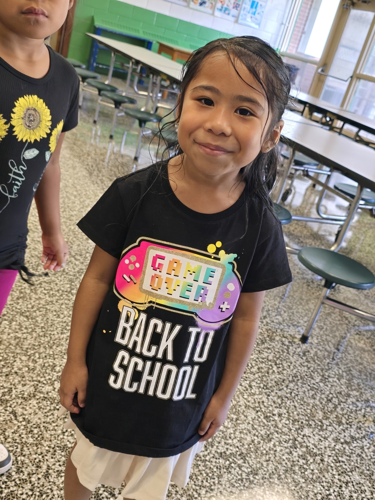 💚🌈 Day 2 and our Leprechaun smiles keep shining! 🍀 Learners to Leaders at Dublin Primary. ✨