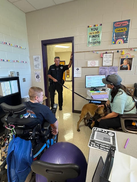 🐾 Special Visit from the K-9 Unit 🐾 Last week, our students in Mrs. Jones’ class had an exciting opportunity to meet a K-9 officer and his dog, Orex! 🐕🚔 The students learned about the important role K-9 officers like Orex play in keeping our community safe and even got to see him in action. It was an engaging and memorable experience for everyone! 🏰💜 #WestBladenKnights #CommunityPartners #K9Unit #Orex #GoKnights