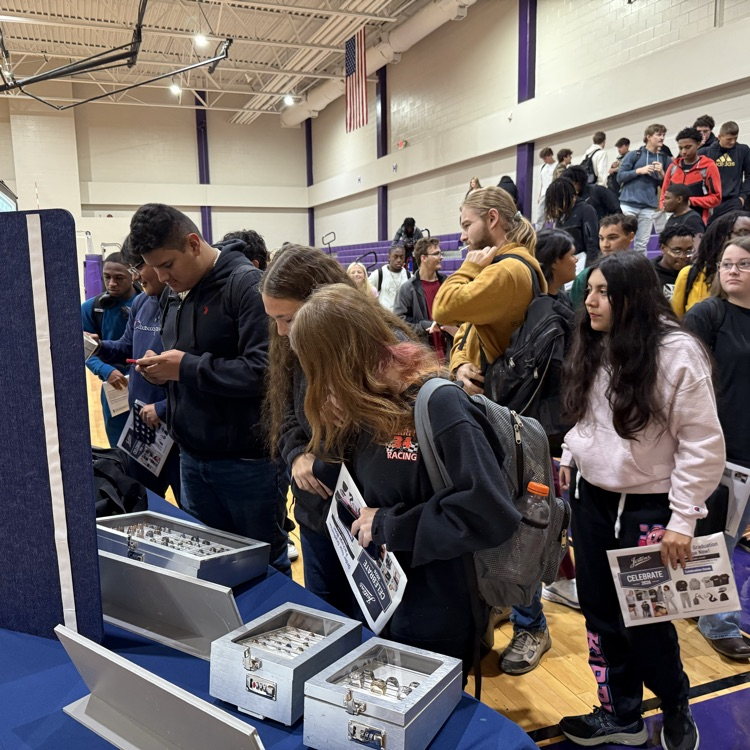 students viewing senior swag and class rings