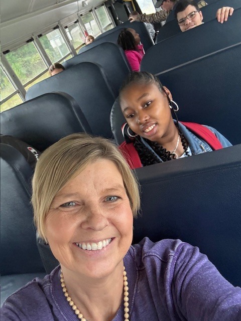 Mrs. Jones’ EC Adaptive Class/Knights’ Way Café staff had a busy Monday! They started their day at Bladenboro Primary School, serving up some delicious coffees and bright smiles! ☕💜 Afterward, they enjoyed a pizza buffet at Pizza Hut, followed by a sweet treat — ice cream at Allen Family Orchards 🍕🍦 It was a busy but wonderful day full of hard work, fun, and great memories!