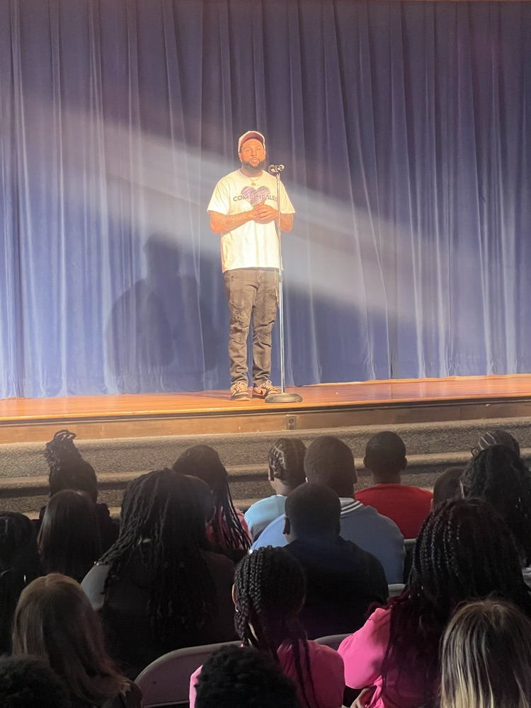 a poet demonstrating live poetry