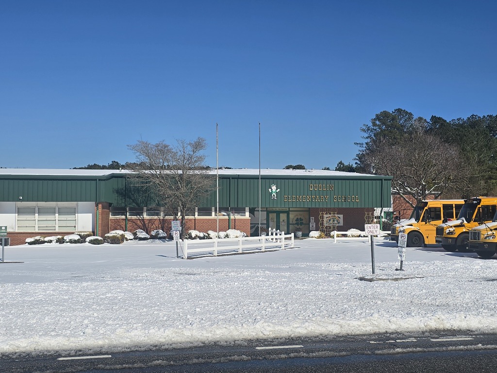 picture of school after the snow