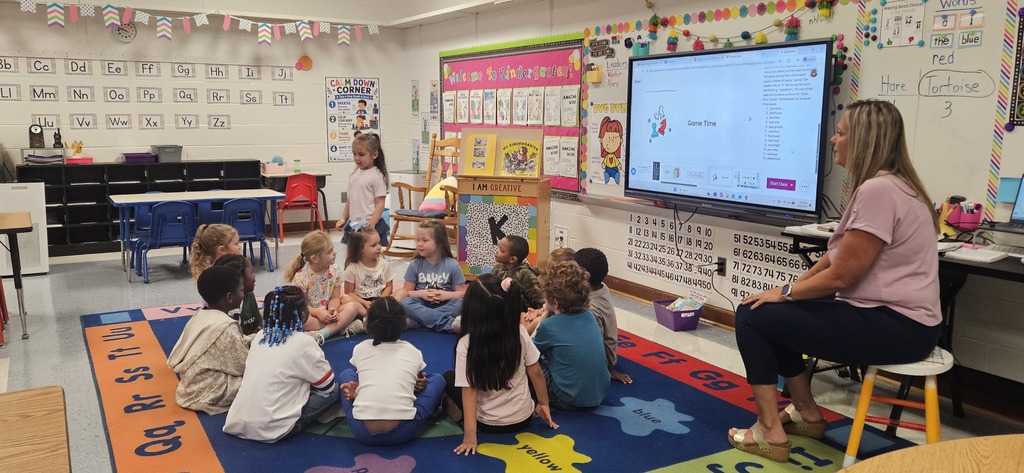 Students playing Syllable game