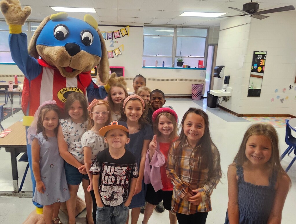 BPS students with BCSD Safety Pup