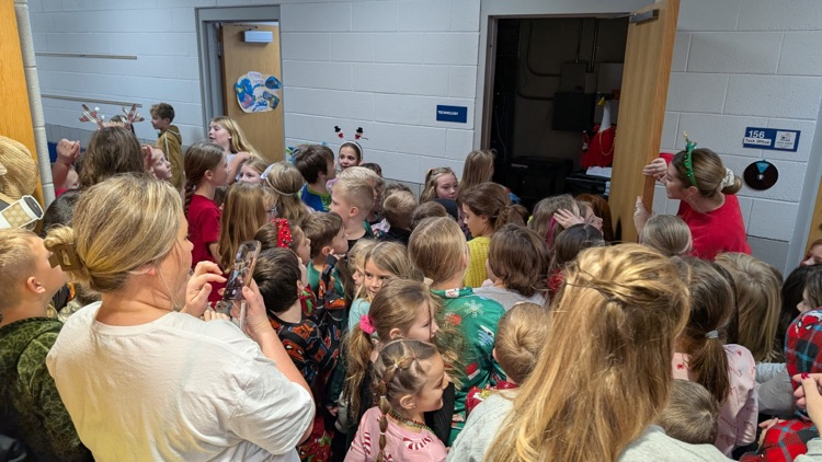 Elementary Christmas 2025 w