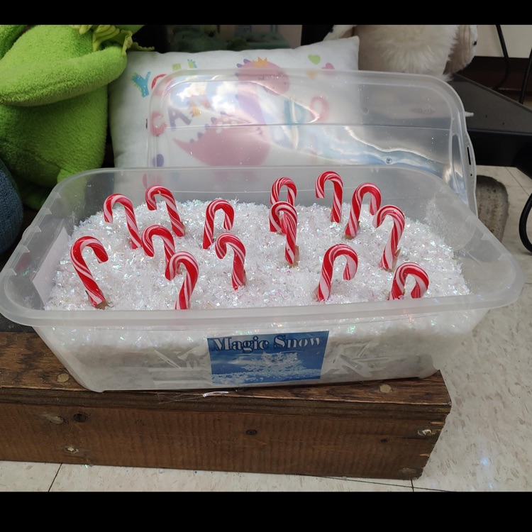 candy cane fun in preschool 