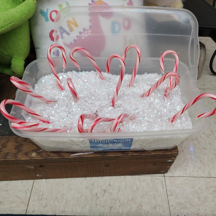 candy cane fun in preschool 