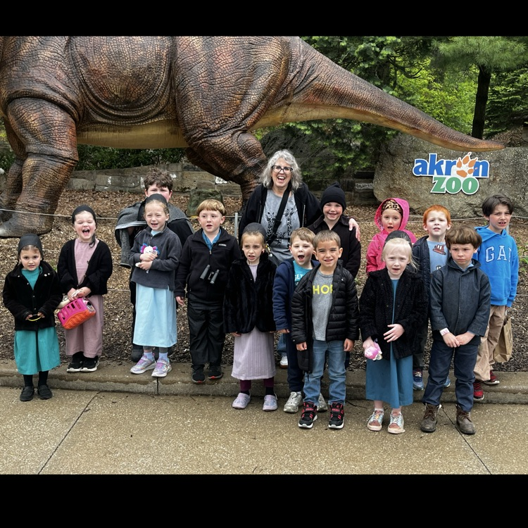 Kindergarten Field trip to Akron Zoo