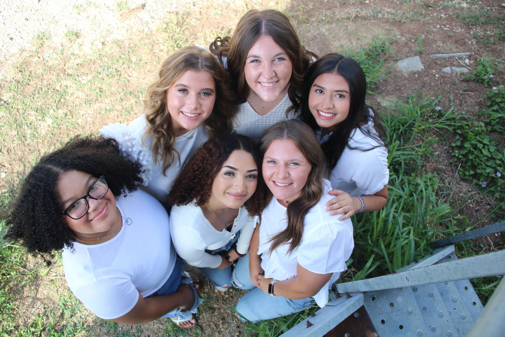 2023 HoCo Queen Nominees BLOOMING GROVE