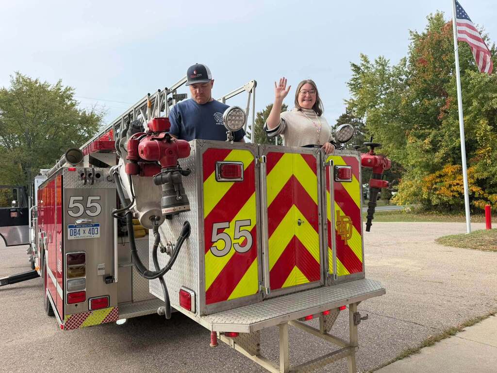 pullman elementary students at lee township fire department