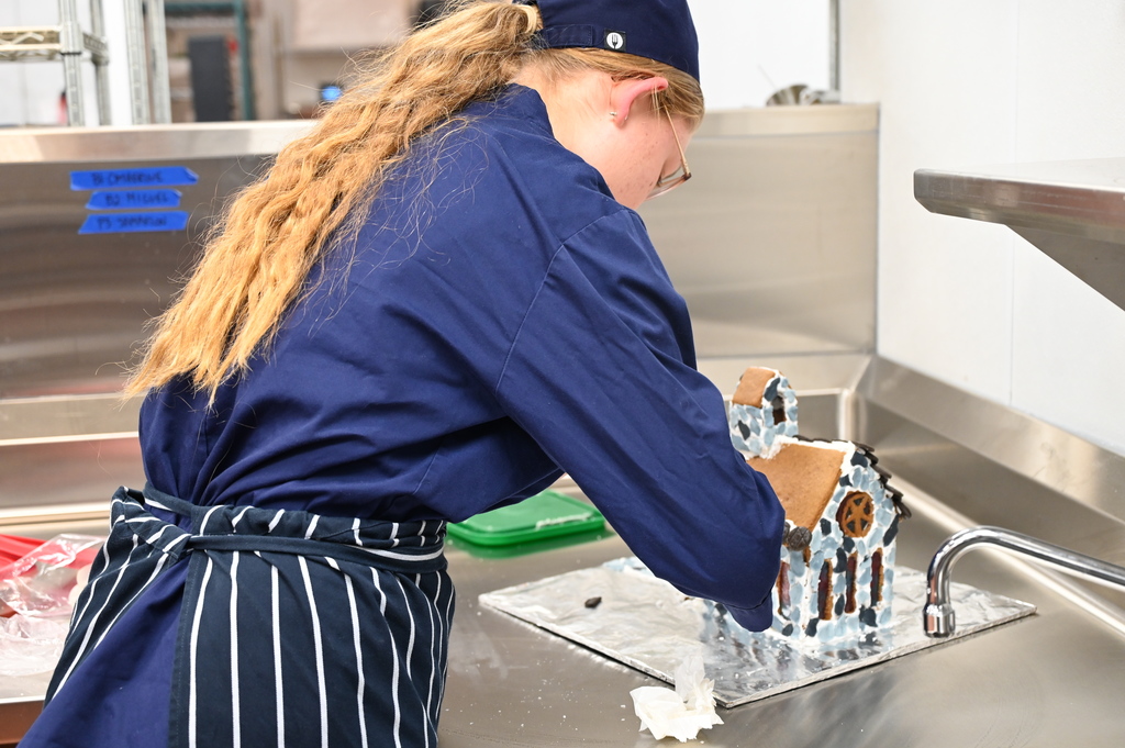 BCA Culinary Class working on gingerbread houses