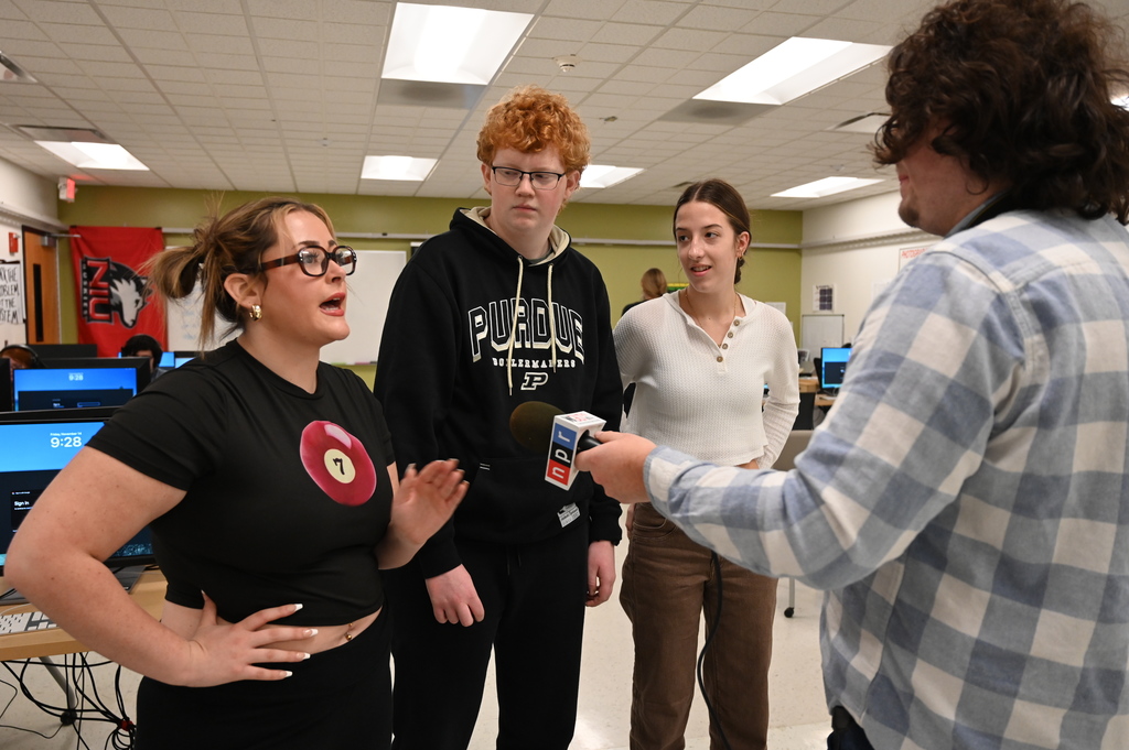 WGLT interviewing Raider Media