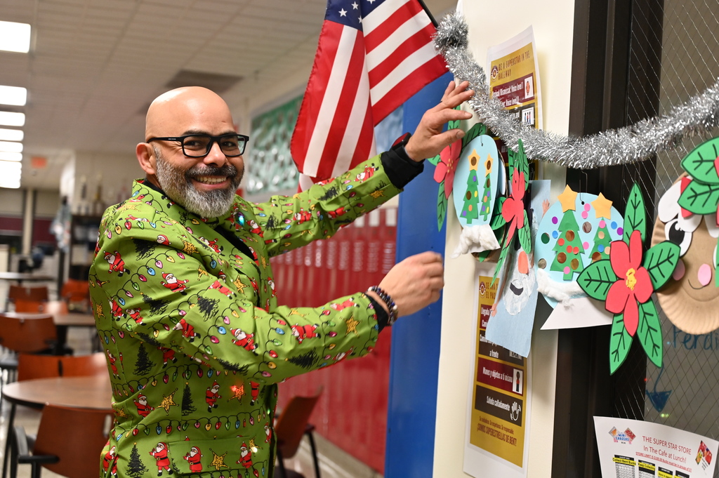 Deck the Halls at Bent