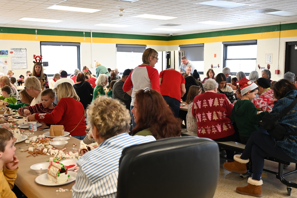 Gingerbread houses with a loved one at Washington
