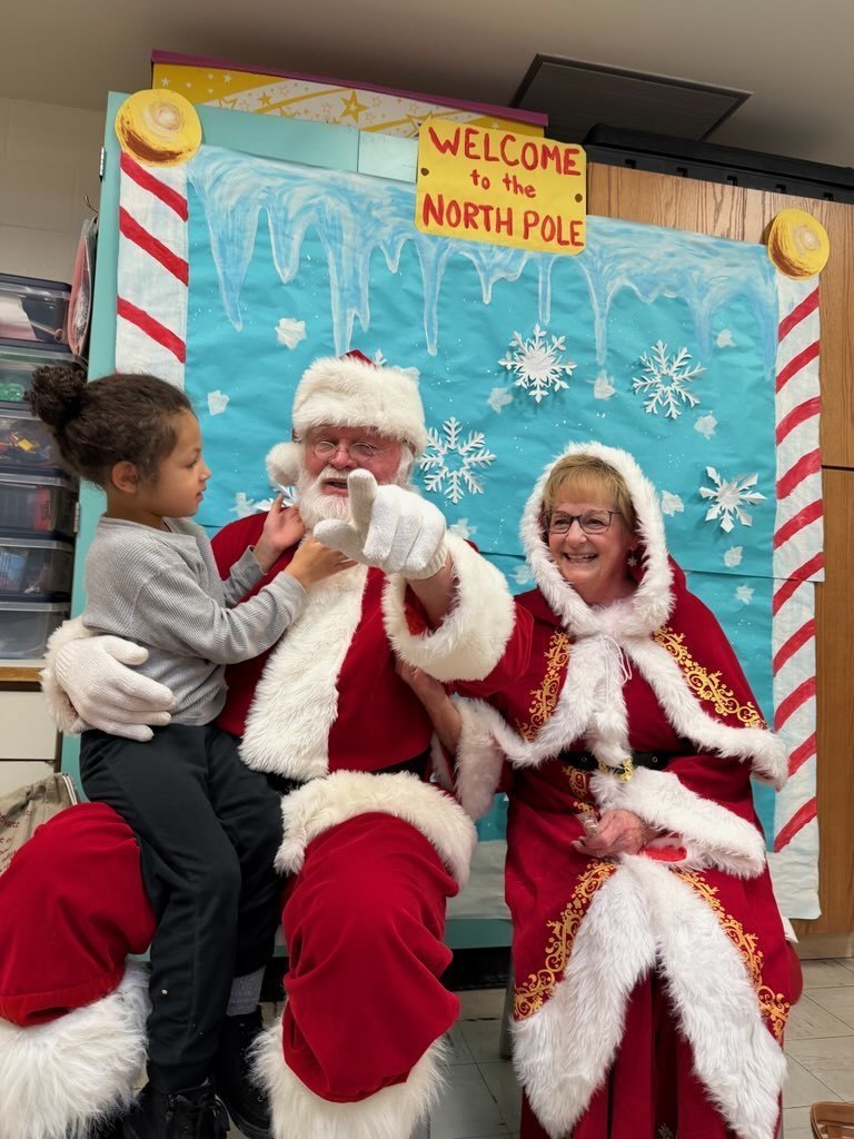 DLP students with Mr. and Mrs. Claus