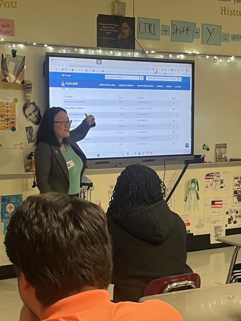 Rep. Sharon Chung talking to students