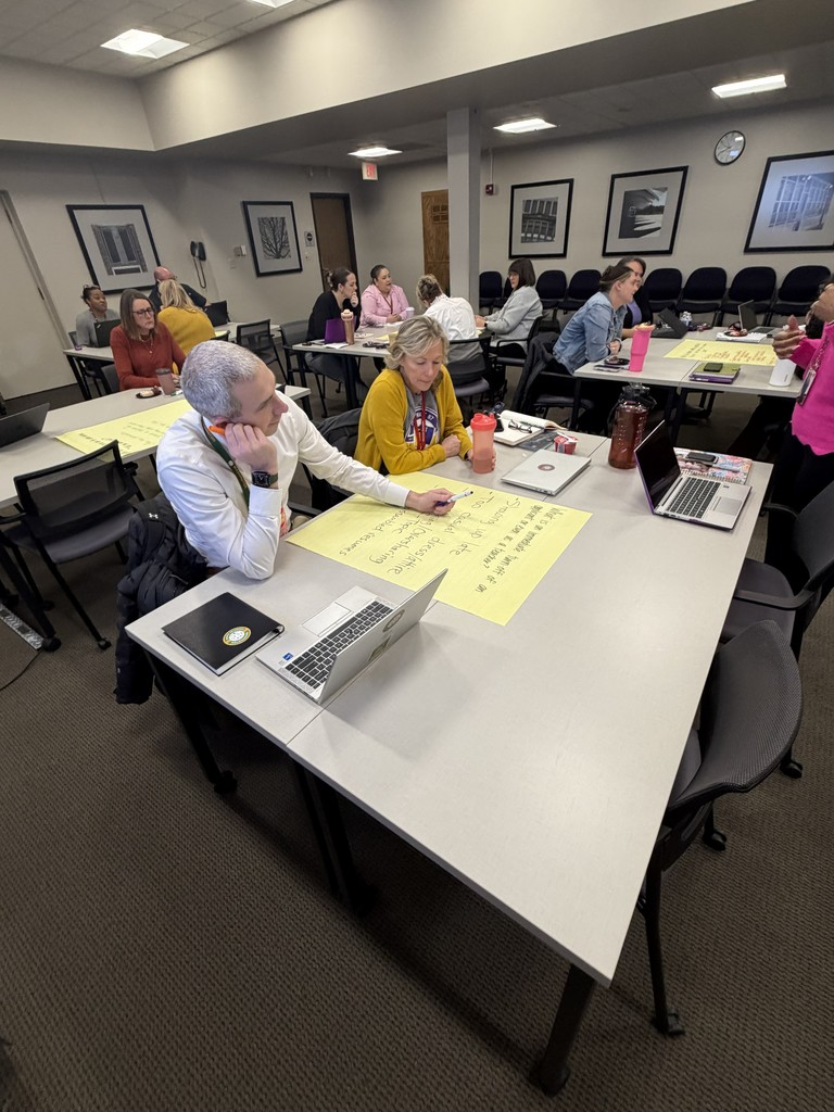 Admin working together