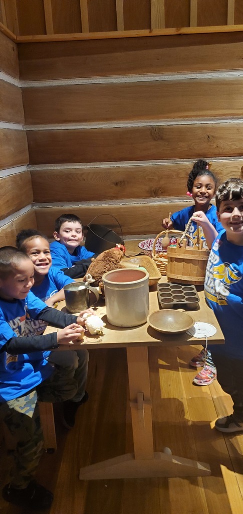 Irving Mustangs field trip at the Mclean County History Museum