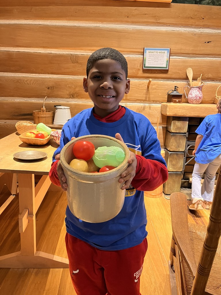 Irving Mustangs field trip at the Mclean County History Museum