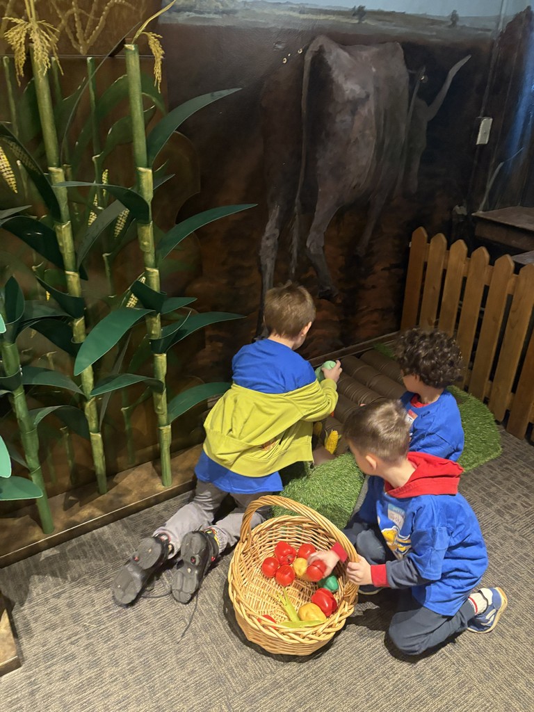 Irving Mustangs field trip at the Mclean County History Museum