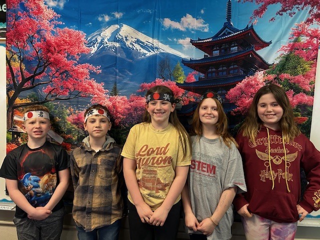 Bent 4th grade quarter party