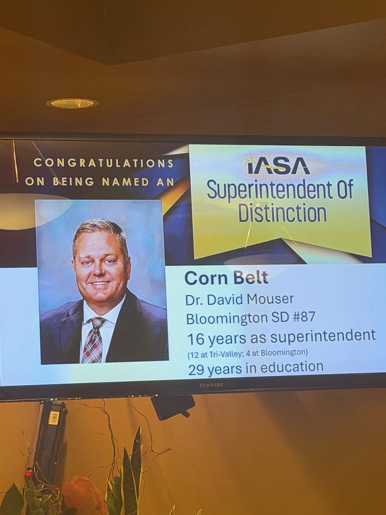 Dr. Mouser at IASA recognition