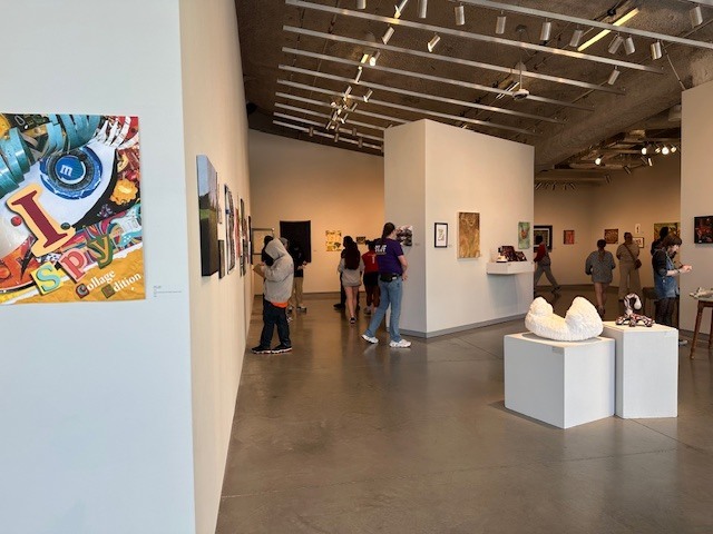 BJHS students at ISU Art Gallery