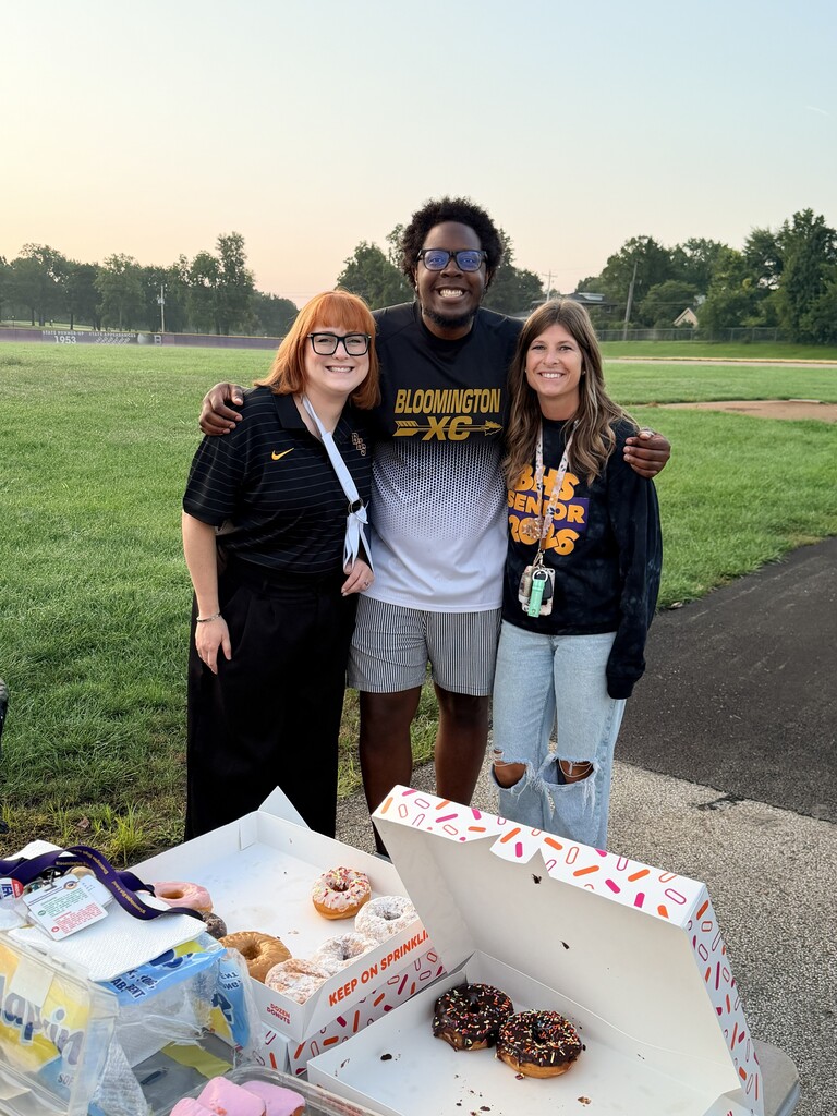 Class of 2027 at Senior Sunrise