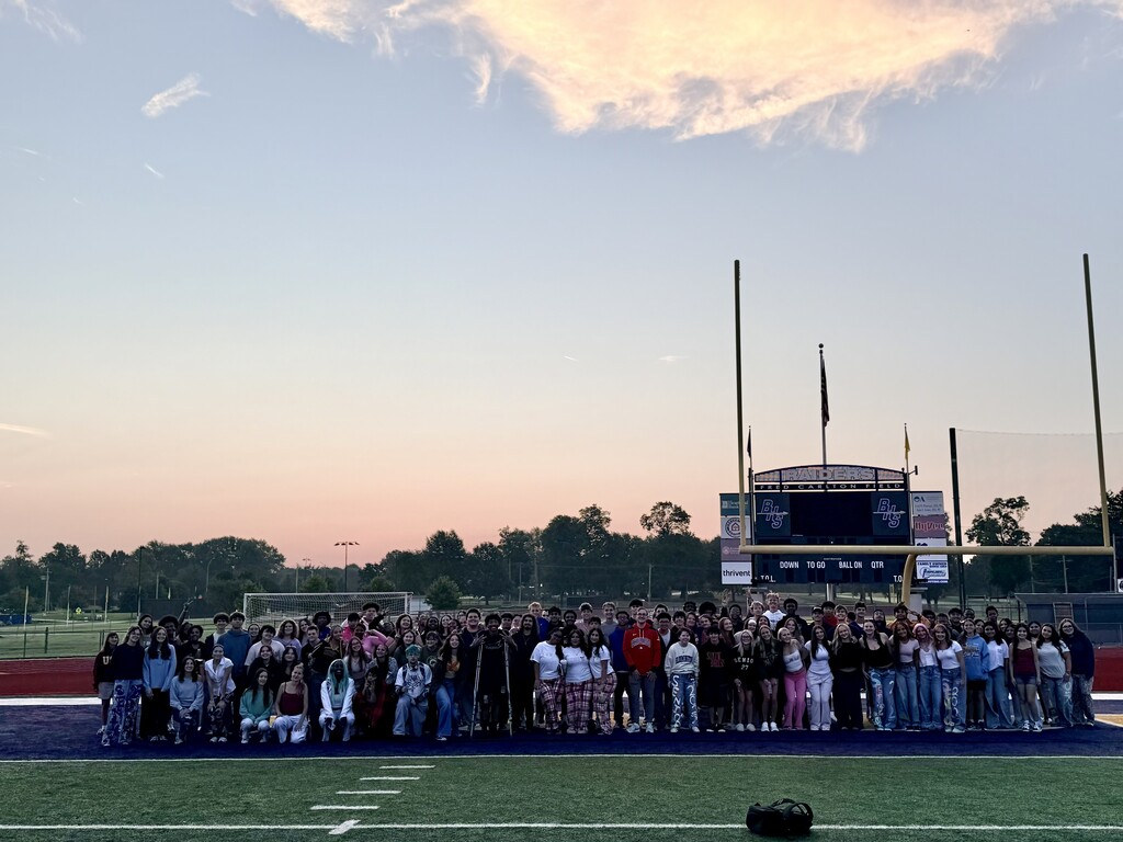 Class of 2027 at Senior Sunrise