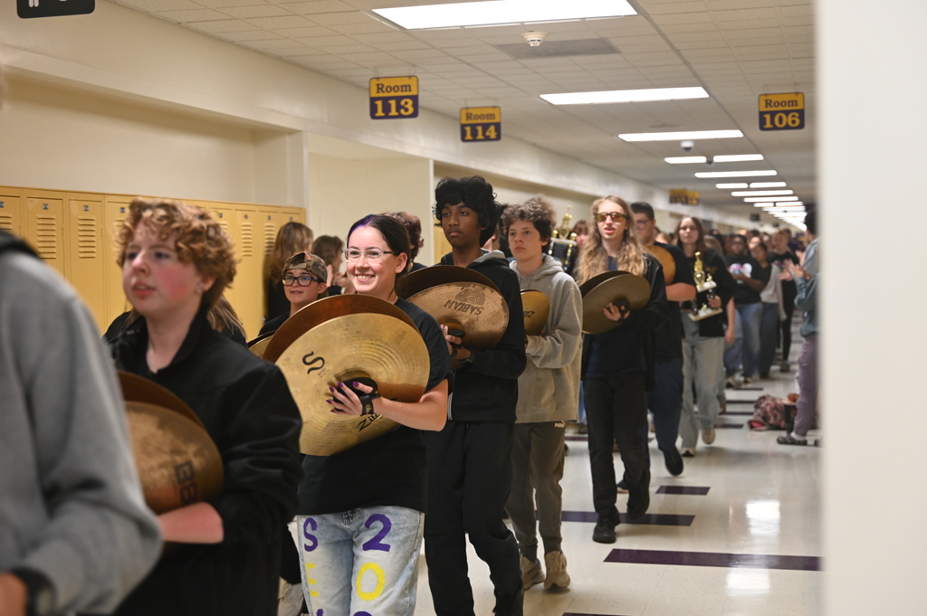 BHS Marching Raiders Parade Through the halls