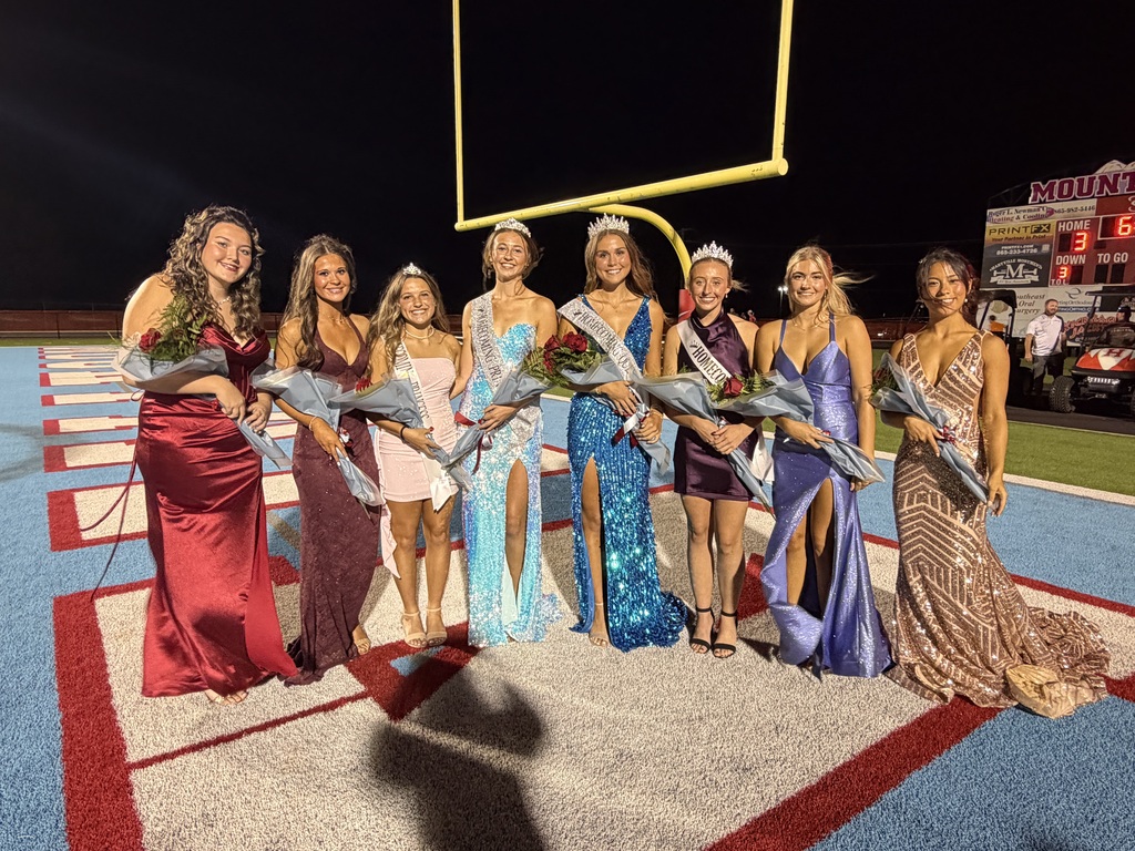 Pictured (L to R): Princess 2nd Runner Up Raelee Webb, Princess 1st Runner Up Kendall Adsit, 2025 Princess Hadley Palmer, 2026 Princess Lydia Yates, 2026 Queen Katie Graves, 2025 Queen Elishia Byrd, Queen 1st Runner Up Payton Hasty, and Queen 2nd Runner Up Alliza Bryant