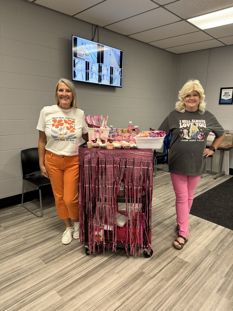 Dolly Day Treats!