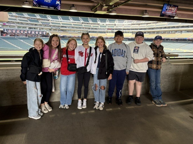 School Patrol Twins Game Trip