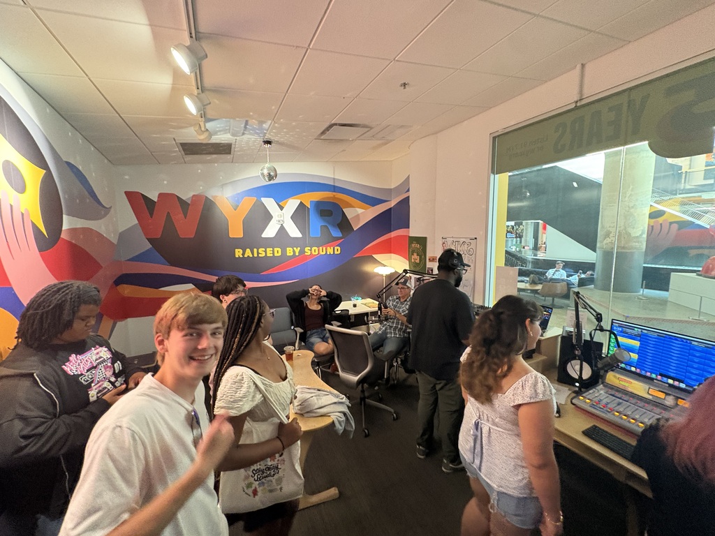 Kids posing in WYXR