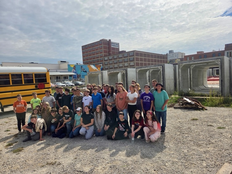 students in group photo.
