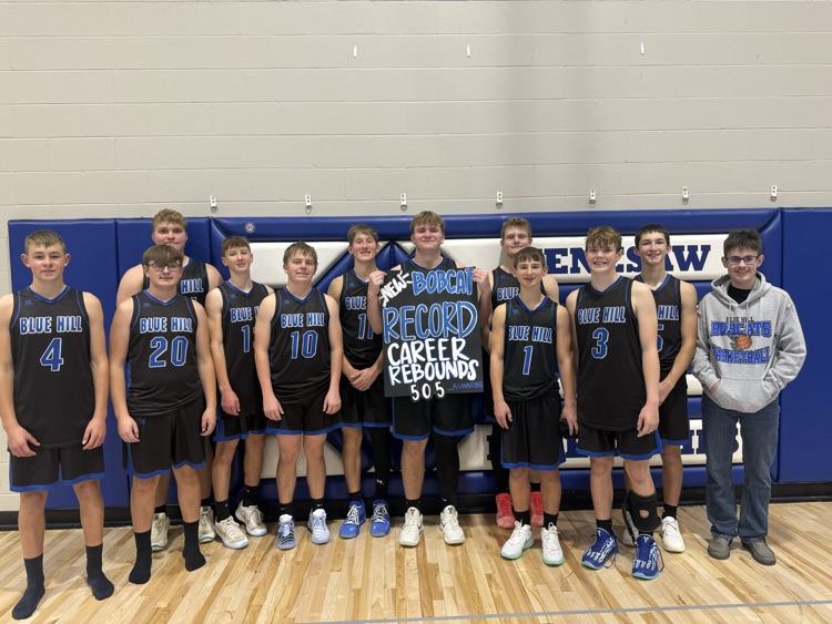 Kellen Schmidt breaks the career rebound record  