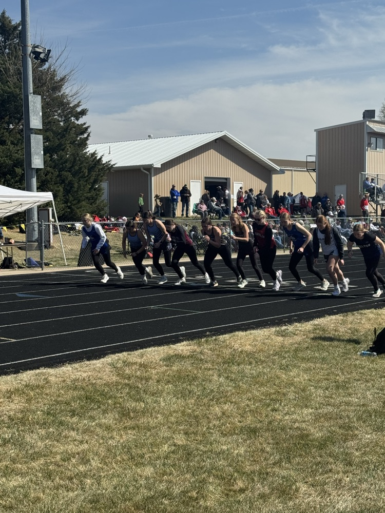 Halley Minnick and Ella Brenn