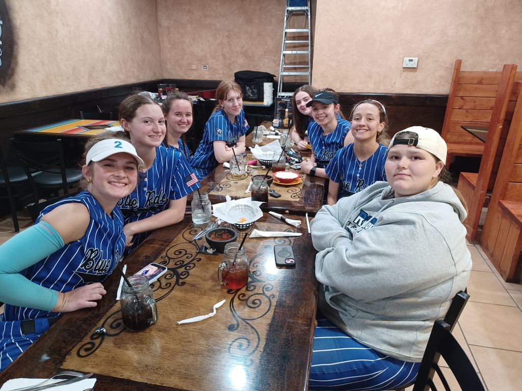 BRHS Softball at their team dinner