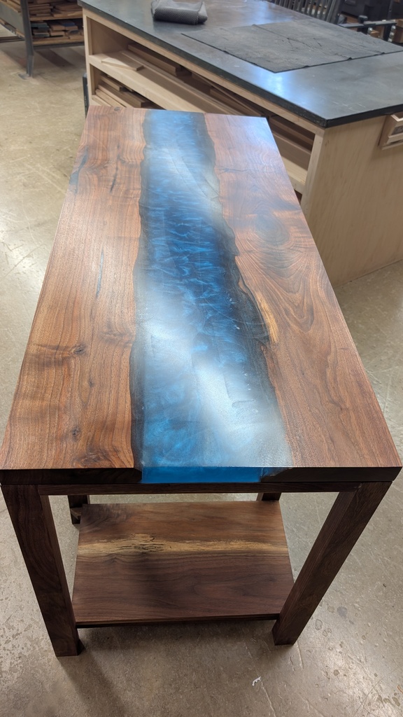 A look at the epoxy pour detail