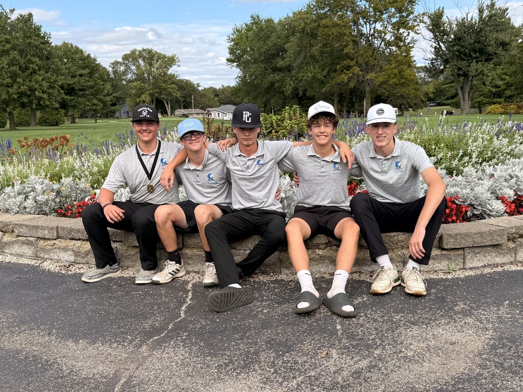 BRHS Boys Golf team after the LPC tournament 