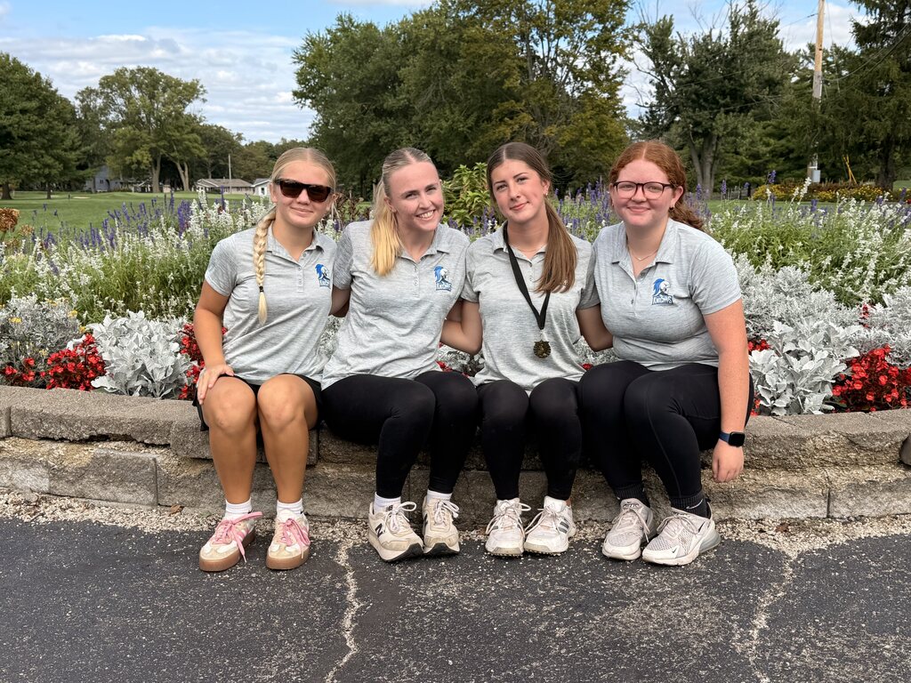 BRHS Girls after the conference tournament