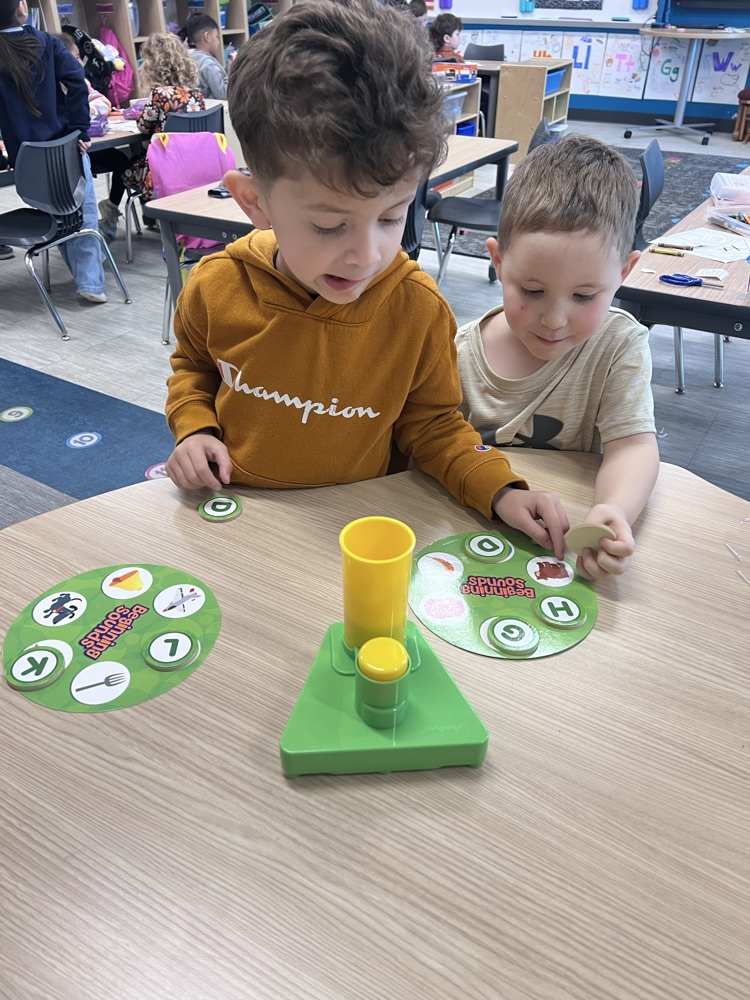 Pre-learning beginning sounds game
