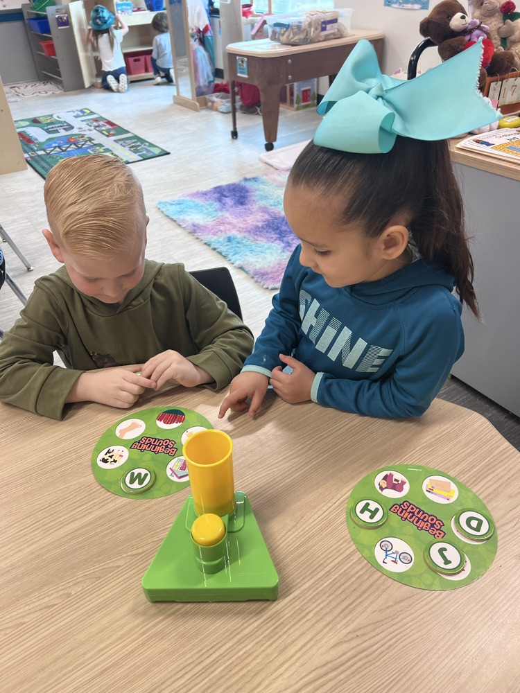 Pre-learning beginning sounds game
